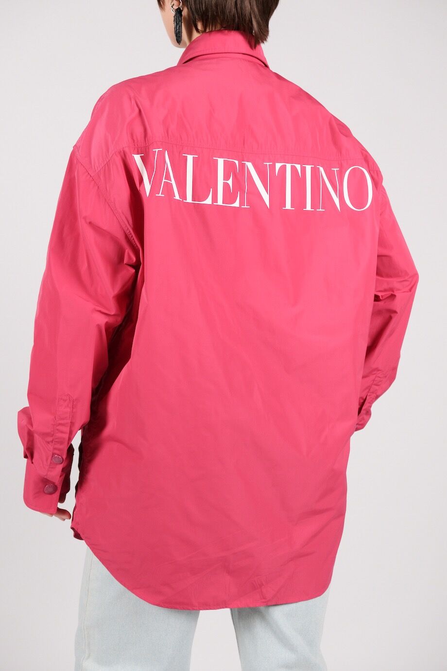 image 3 Ветровка малинового цвета с кружевом на кармане