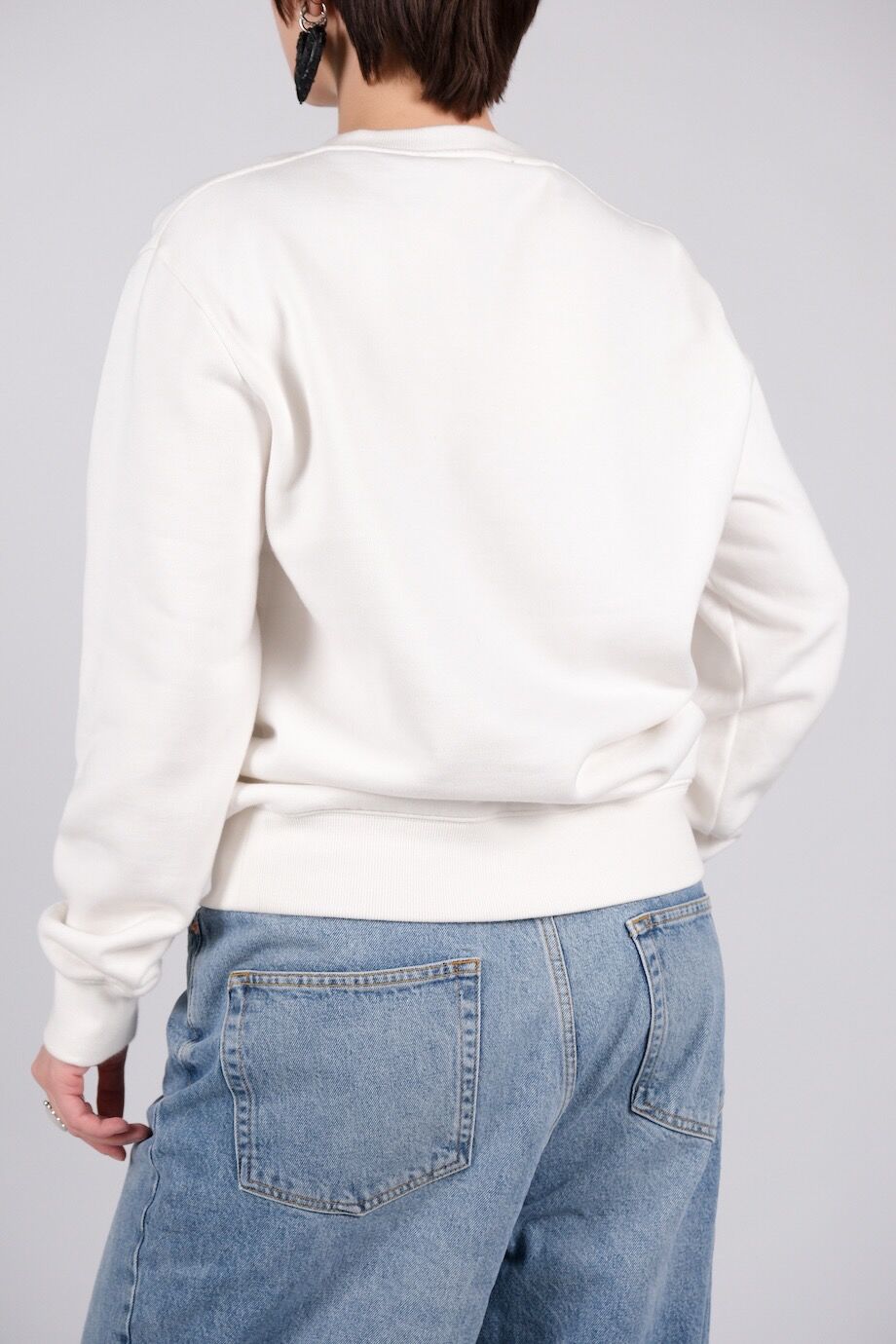 image 3 Свитшот белого цвета с синими надписями