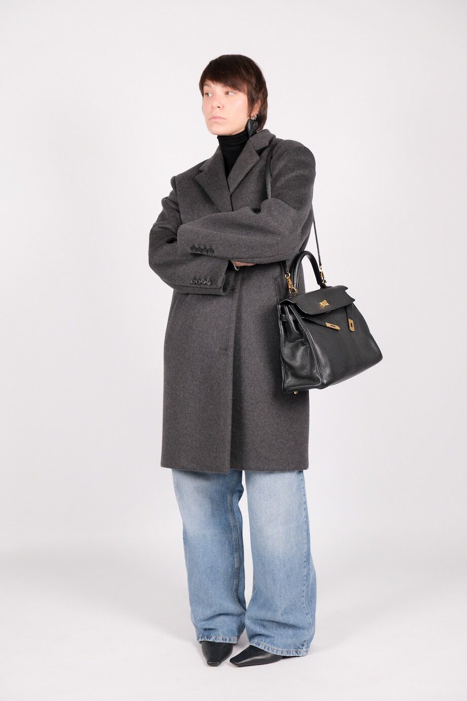 image 3 Пальто серого цвета