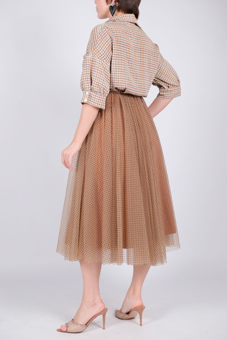 image 3 Платье комбинированное бежевого цвета в гусиную лапку с юбкой в горошек