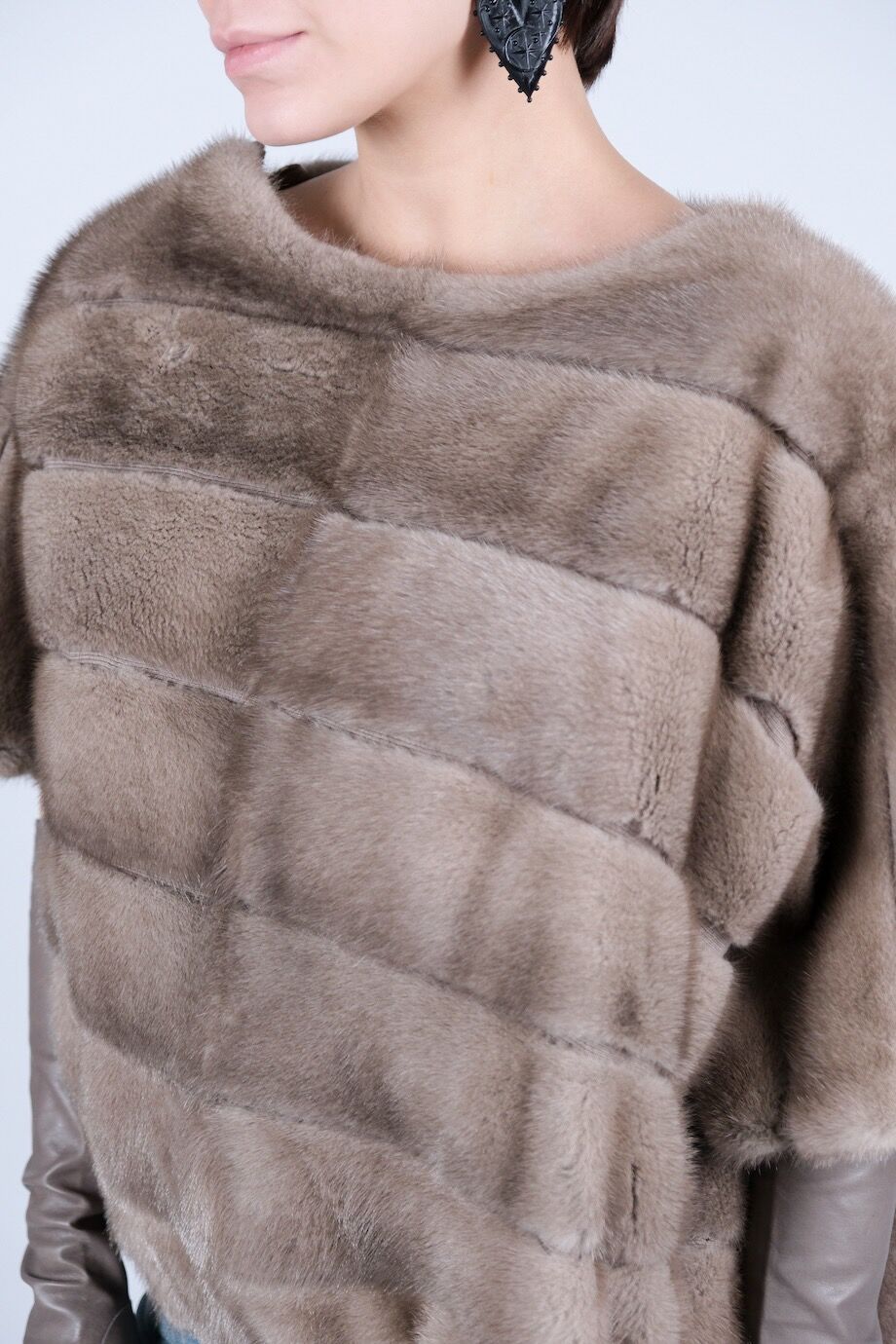 image 7 Укороченная норковая шуба с трикотажными вставками