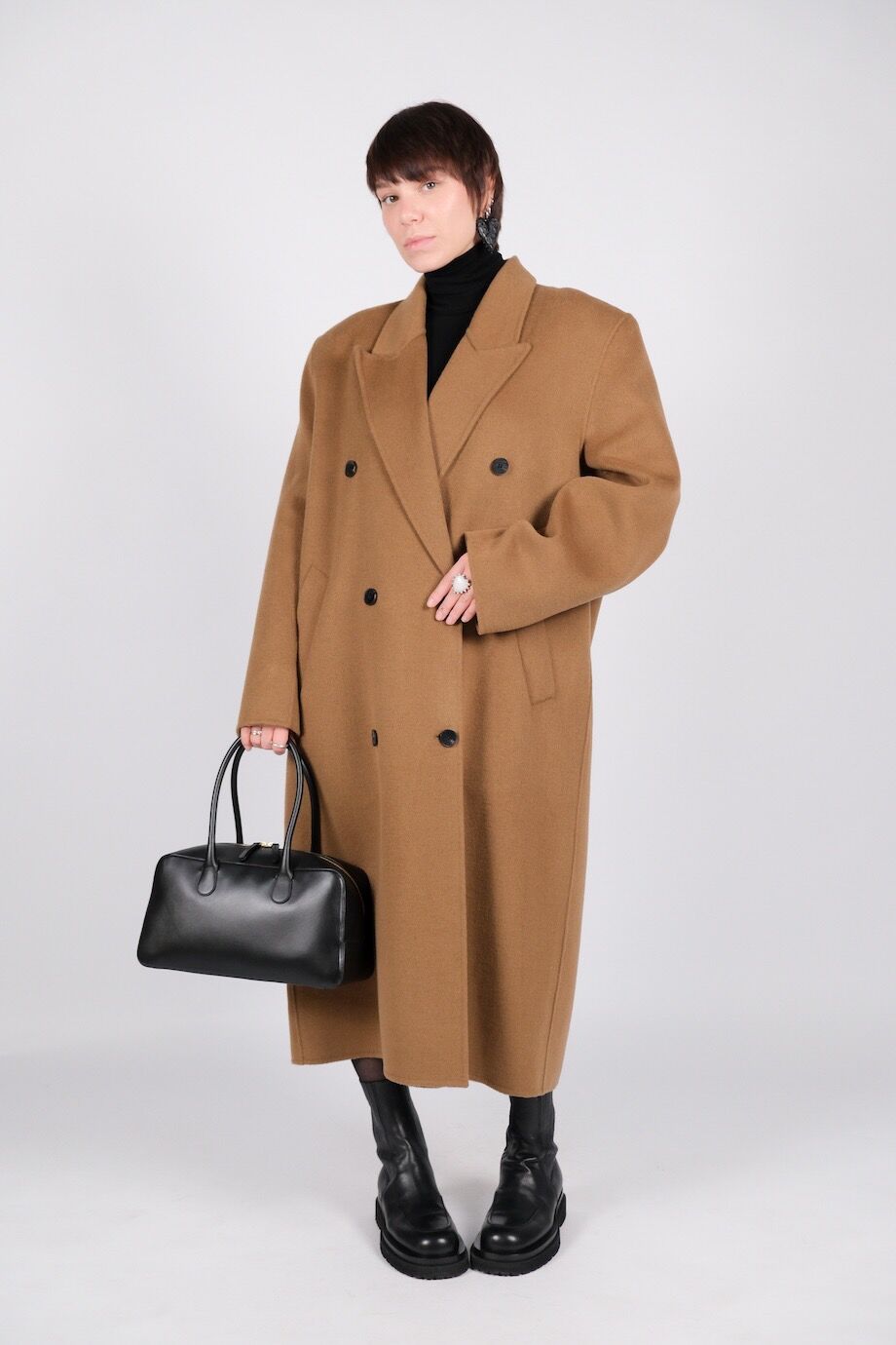 image 1 Двубортное  пальто горчичного цвета