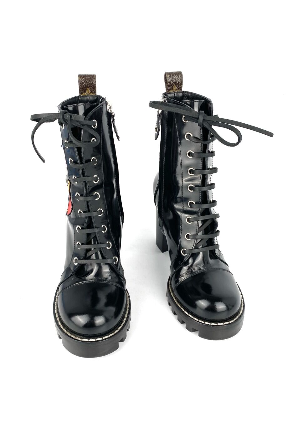 image 2 Ботильоны черного цвета с апплицацией