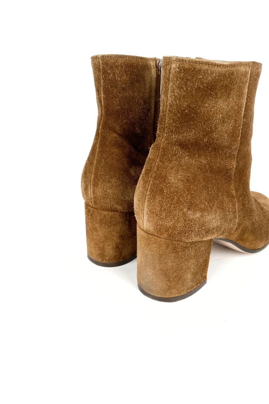 image 4 Замшевые ботильоны карамельного цвета