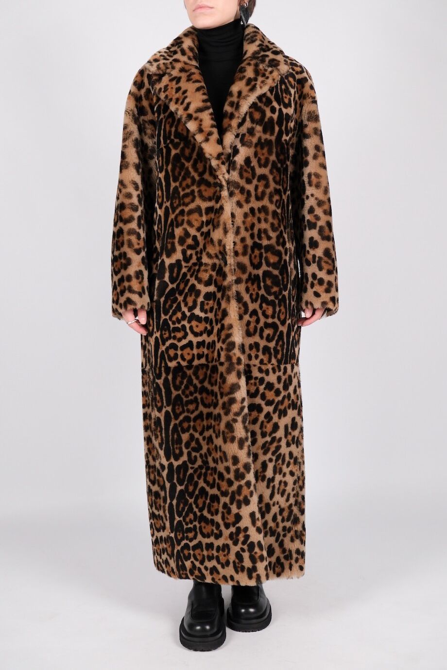 image 2 Двусторонняя дубленка леопардовой расцветки