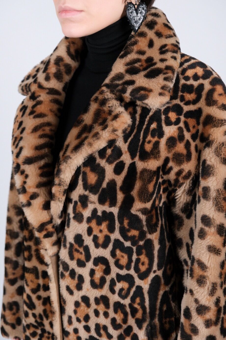 image 4 Двусторонняя дубленка леопардовой расцветки