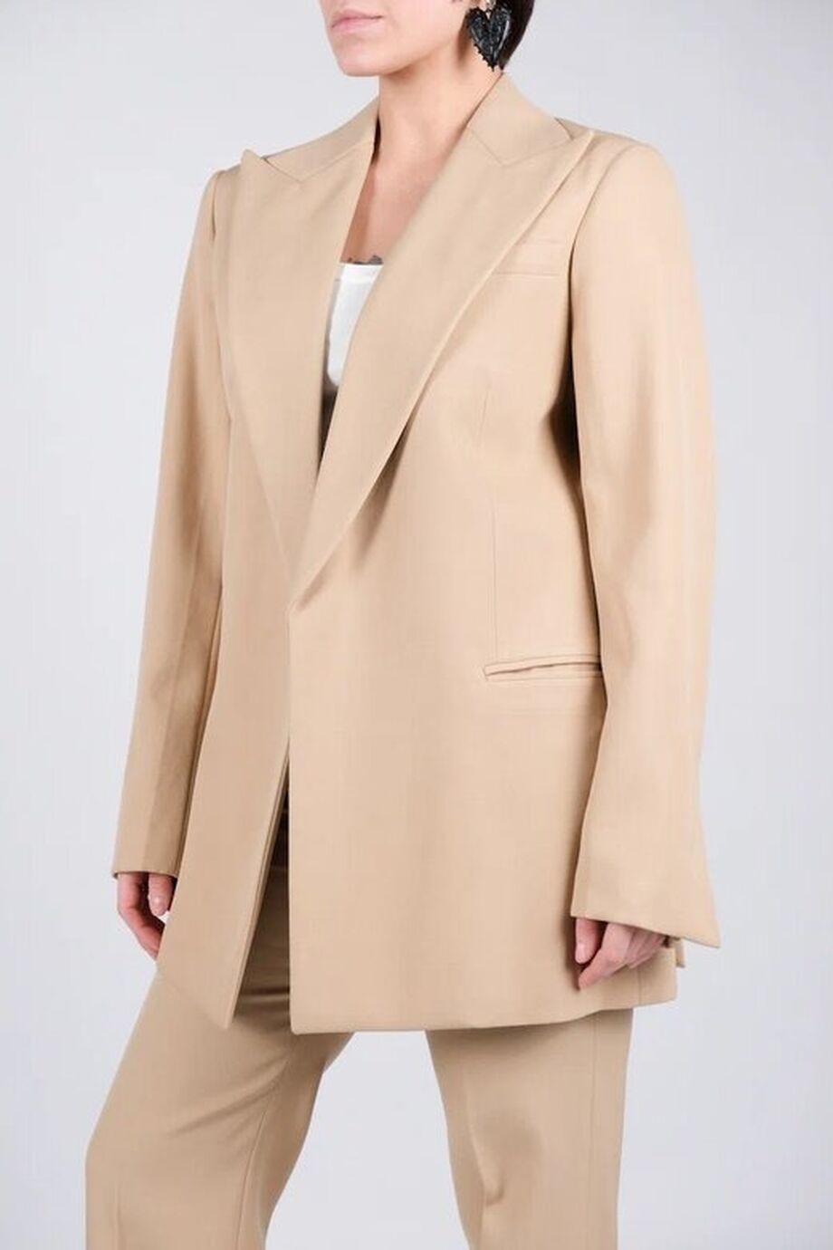 image 4 Брючный костюм бежевого цвета