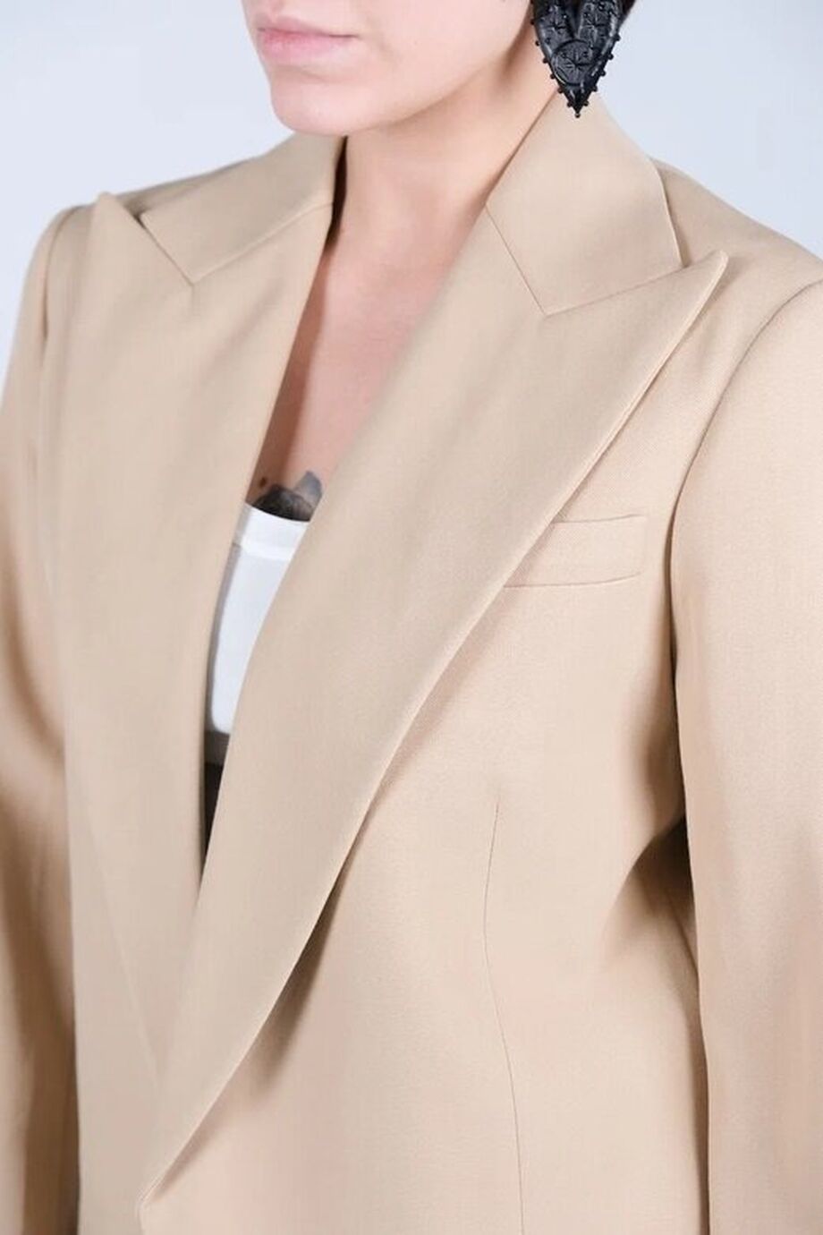 image 6 Брючный костюм бежевого цвета