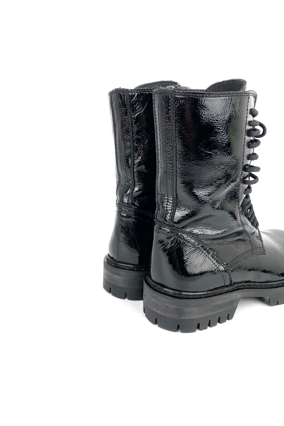 image 4 Ботинки из лакированной кожи чёрного цвета
