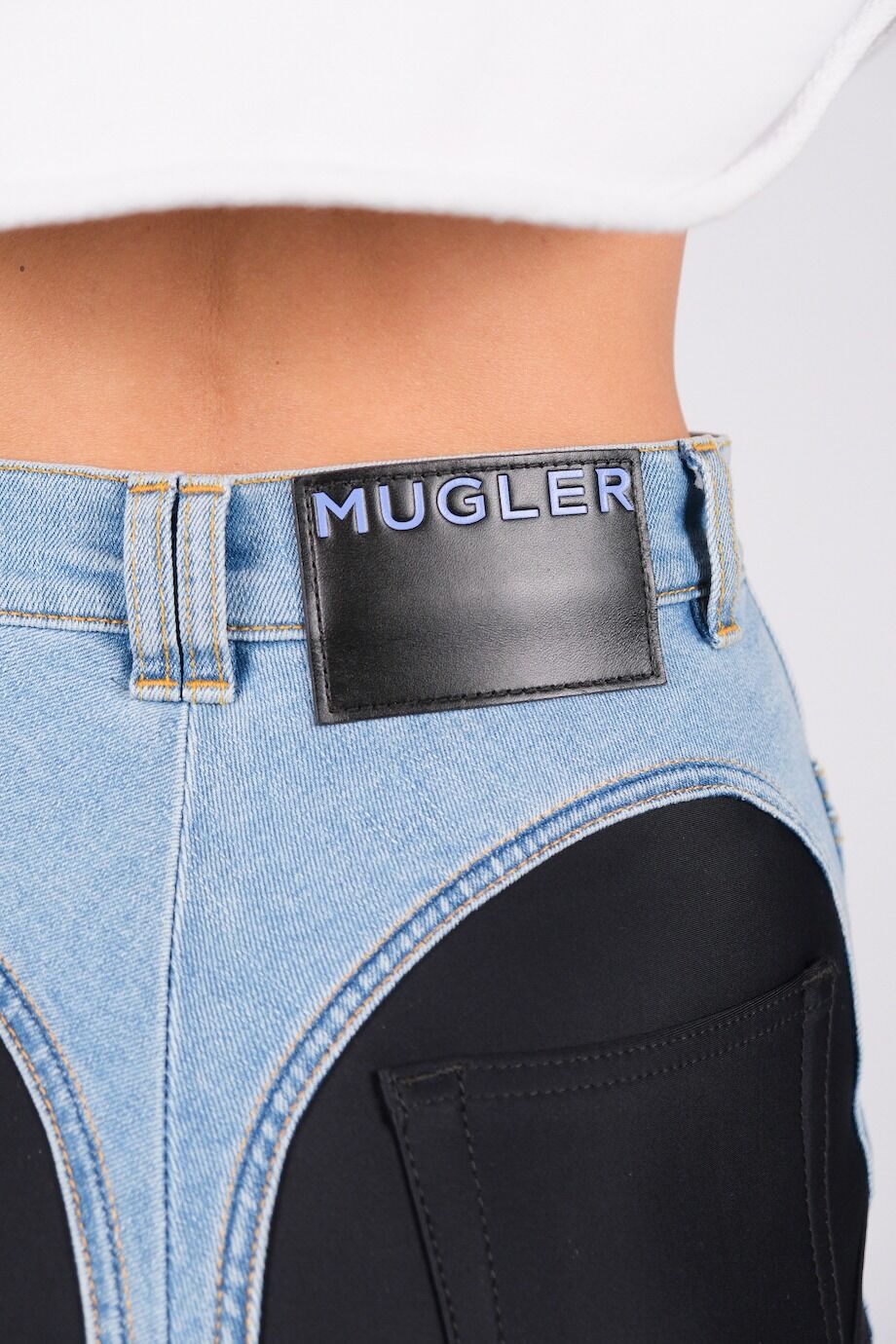 image 5 Комбинированные джинсы голубого цвета с неопреновыми вставками