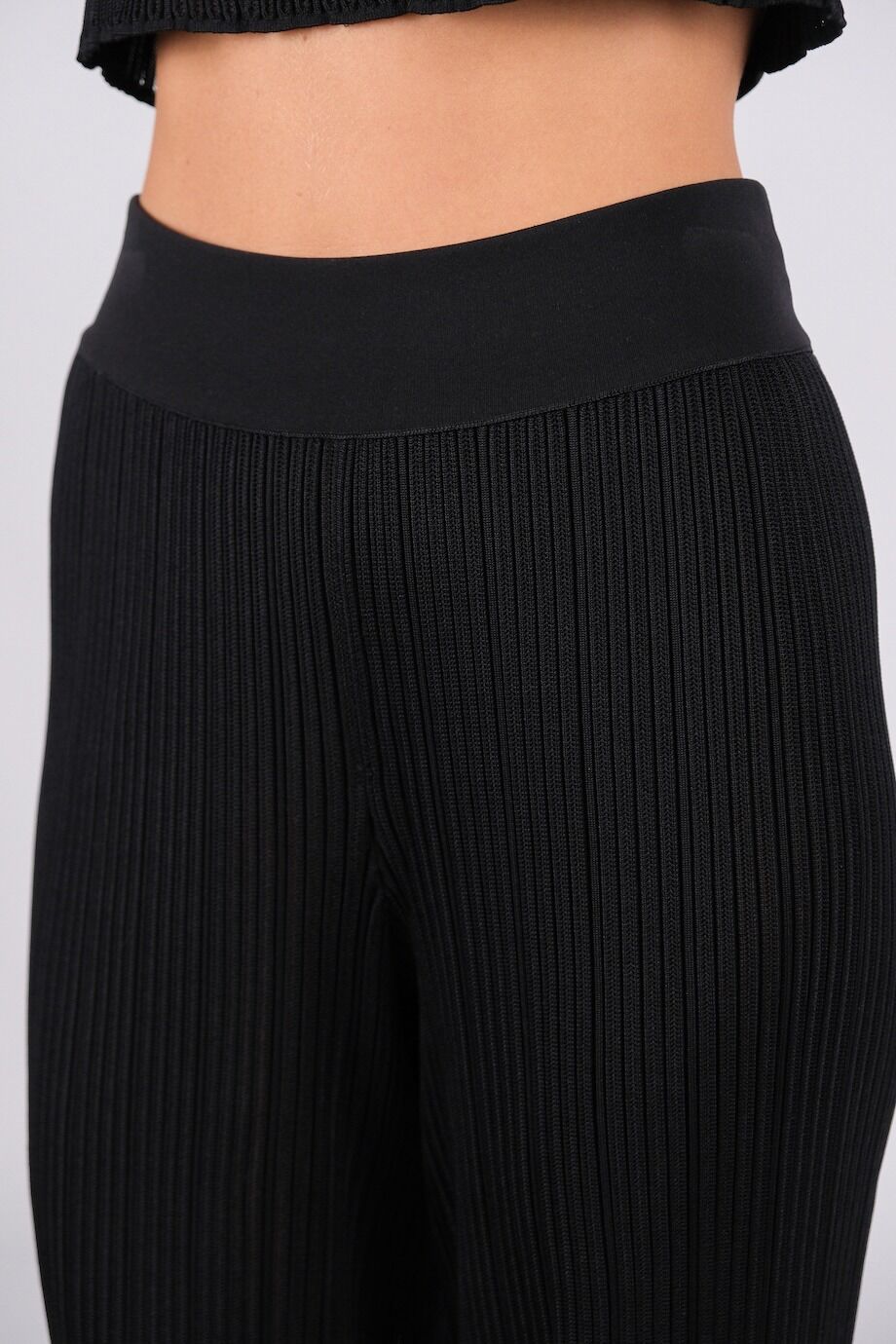 image 6 Шёлковый брючный костюм черного цвета