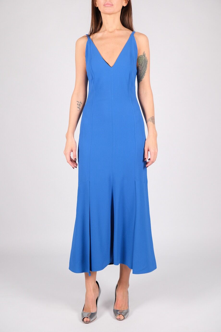 image 1 Платье синего цвета на бретелях