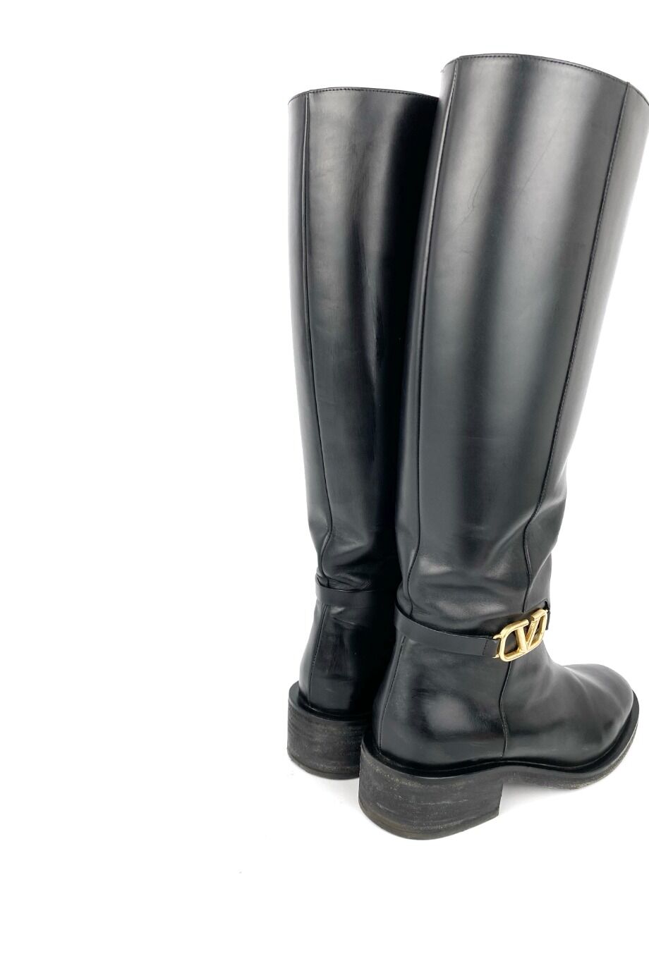 image 4 Сапоги чёрного цвета с золотым лого