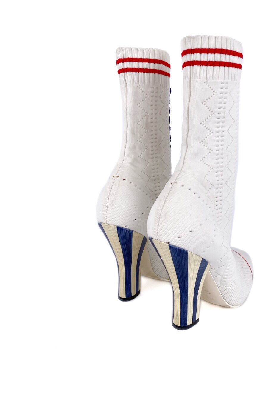 image 4 Ботильоны из трикотажа белого цвета с синими шнурками
