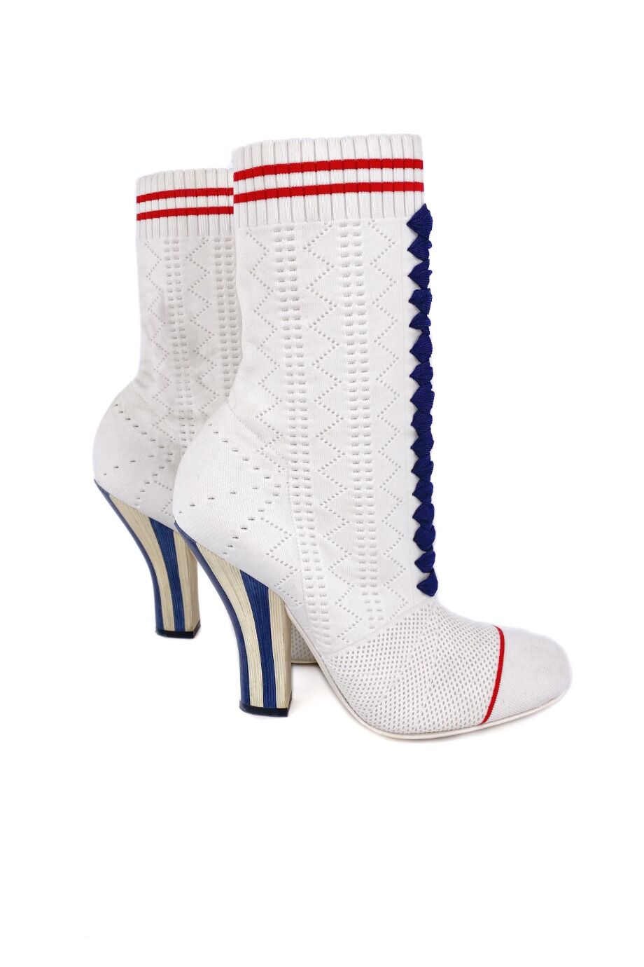 image 5 Ботильоны из трикотажа белого цвета с синими шнурками