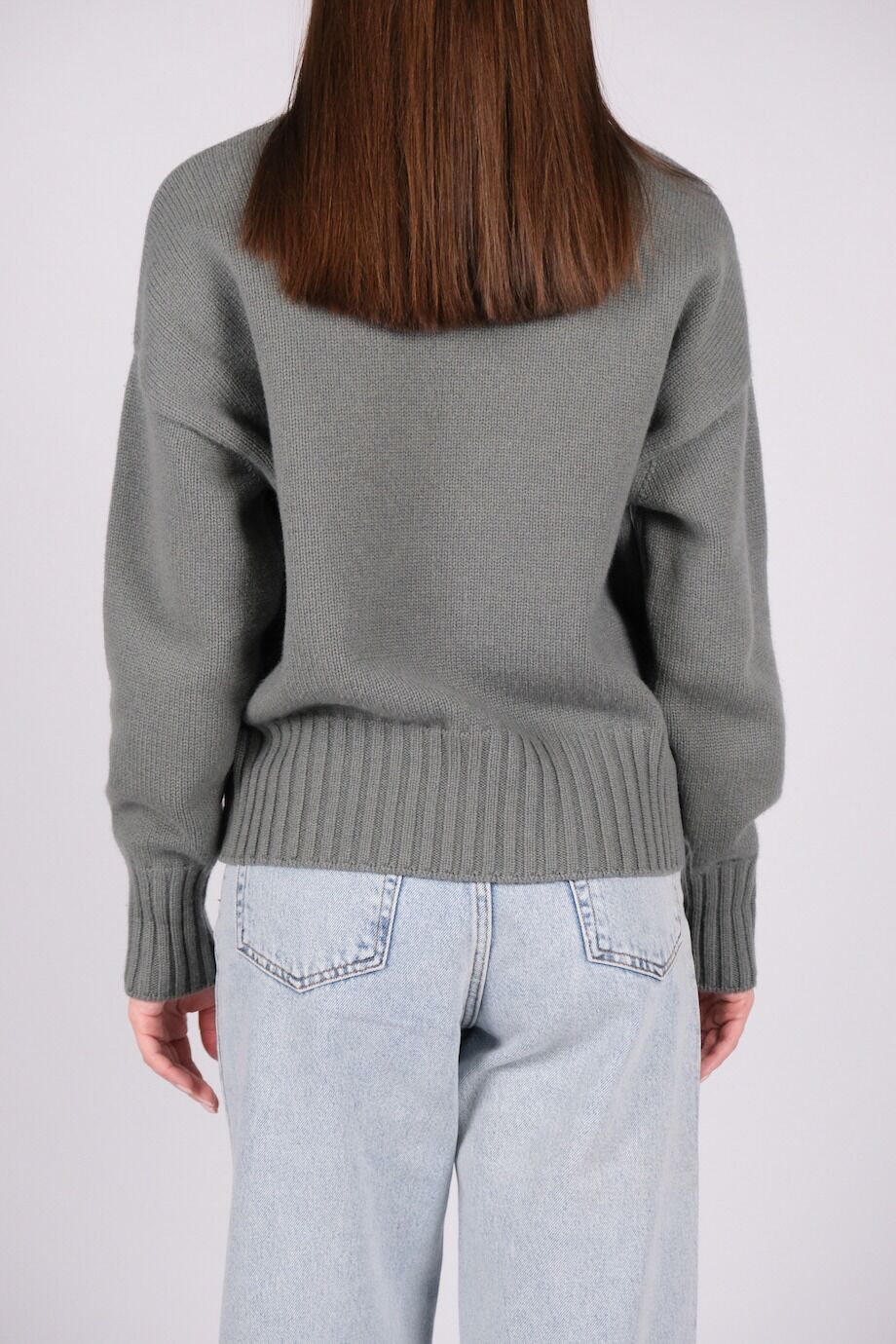 image 3 Свитер серо-зеленого цвета с горлом