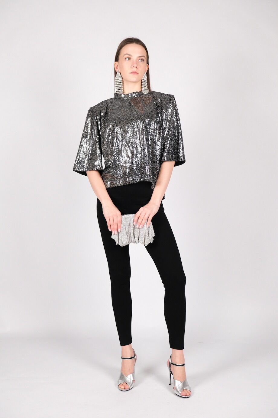 image 2 Топ из блестящей ткани с высоким воротом