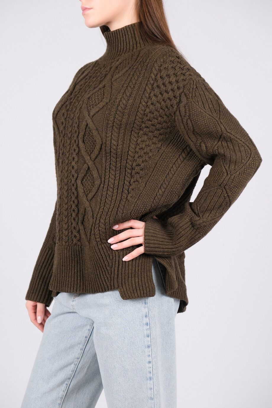 image 2 Свитер цвета хаки с косами