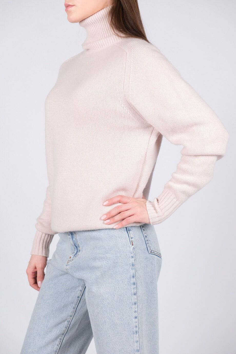 image 2 Кашемировый свитер с горлом бежевого цвета