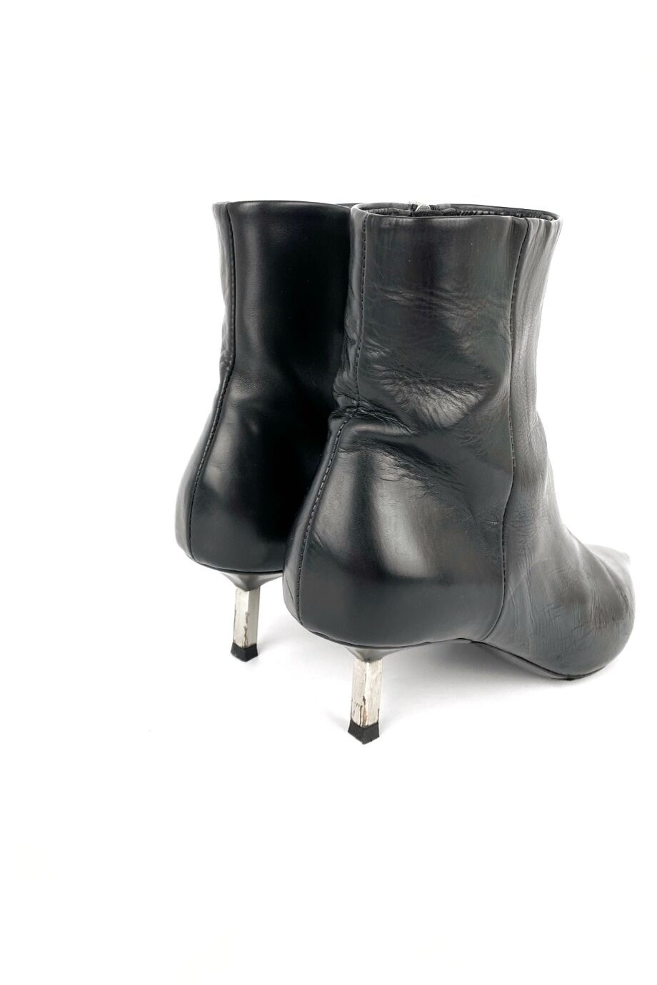 image 4 Ботильоны черного цвета на металлическом каблуке