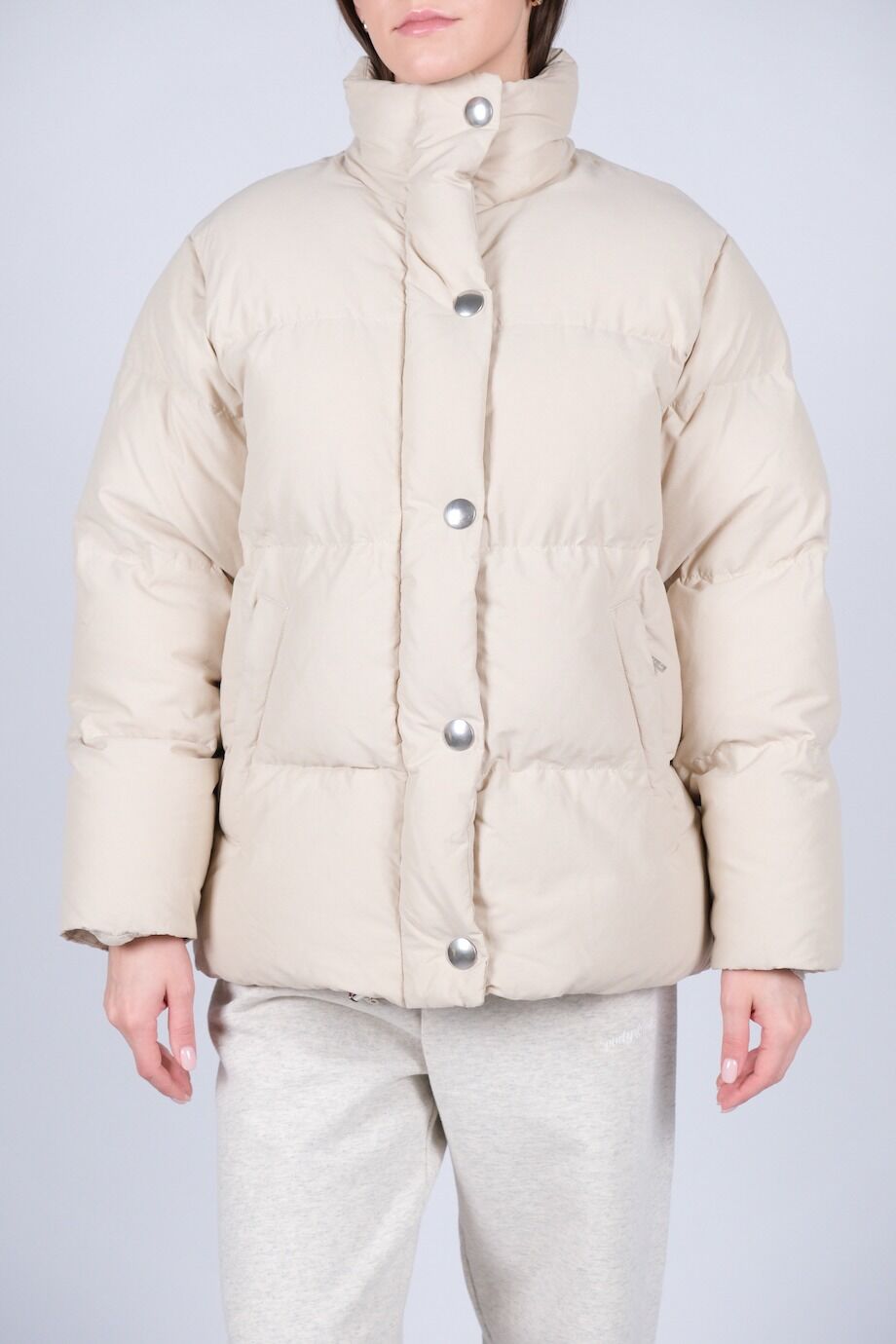 image 2 Пуховик молочного цвета