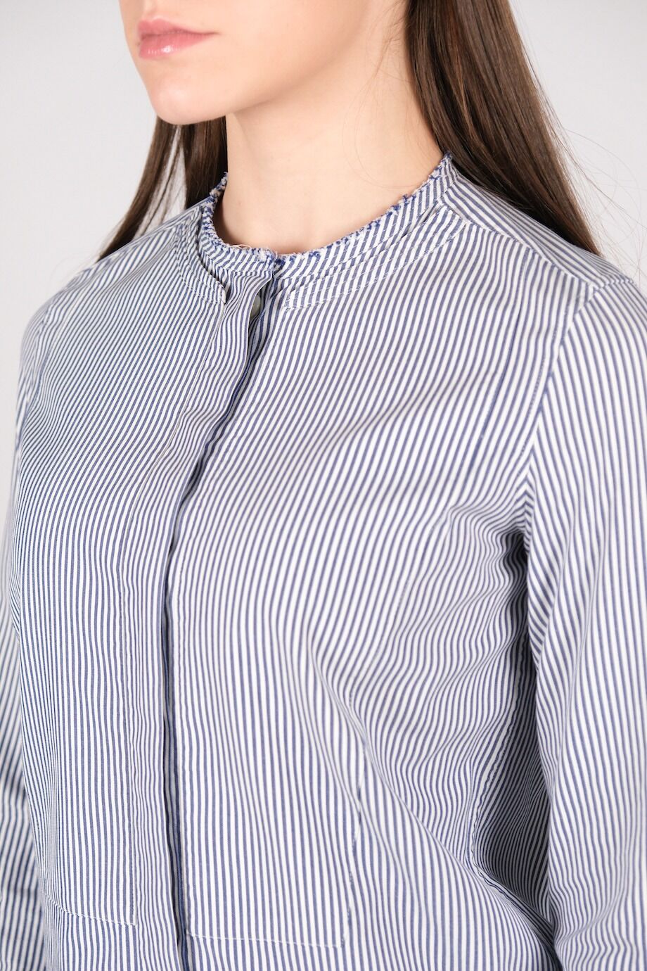 image 4 Удлиненная рубашка в тонкую полоску