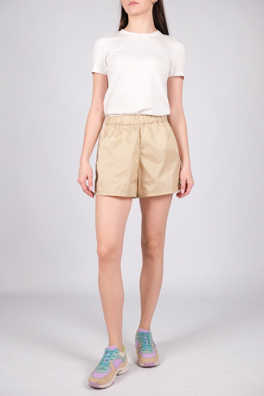 image 1 Нейлоновые шорты бежевого цвета
