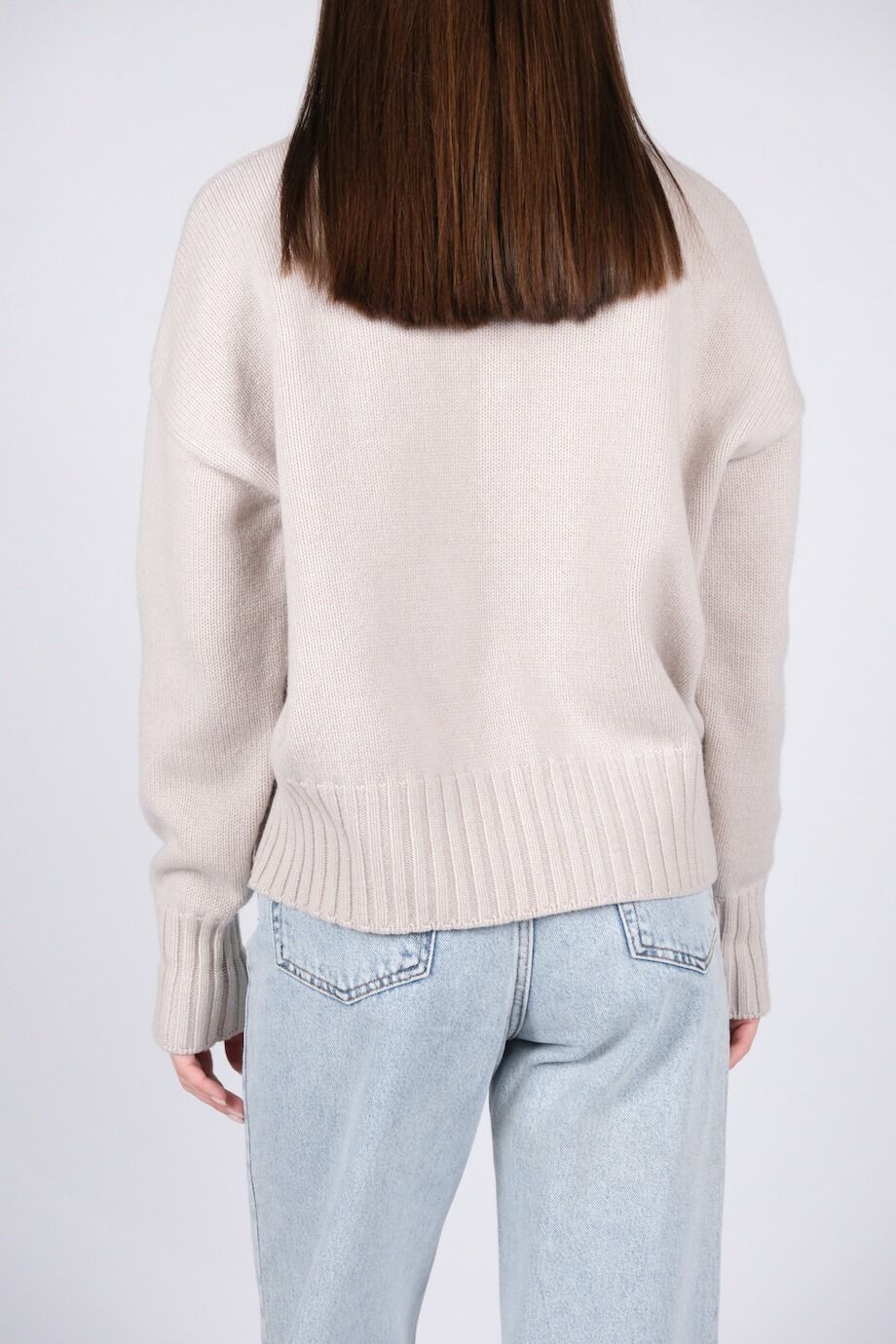 image 3 Свитер серо-бежевого цвета с горлом