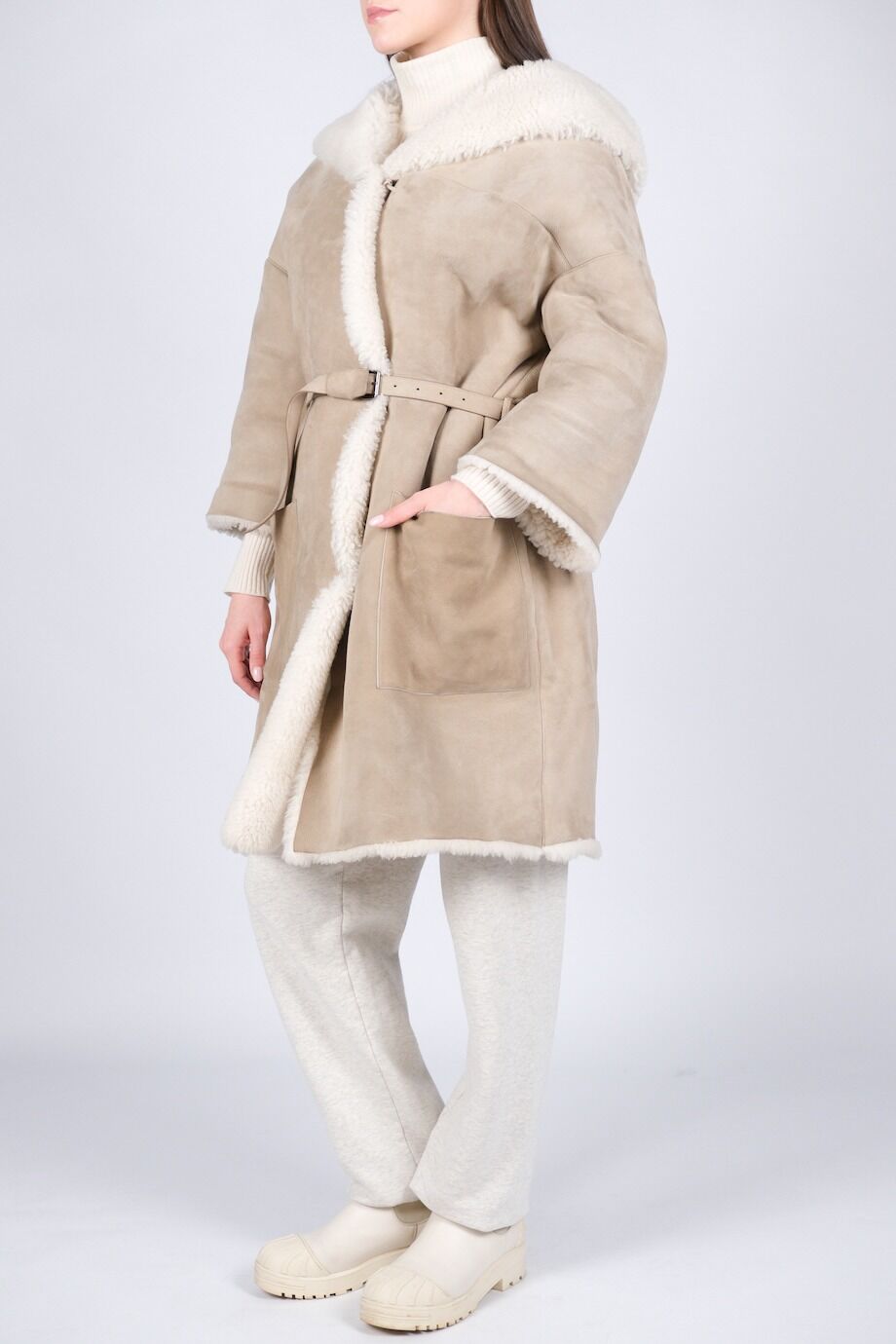 image 3 Дубленка бежевого цвета с рукавами 3/4