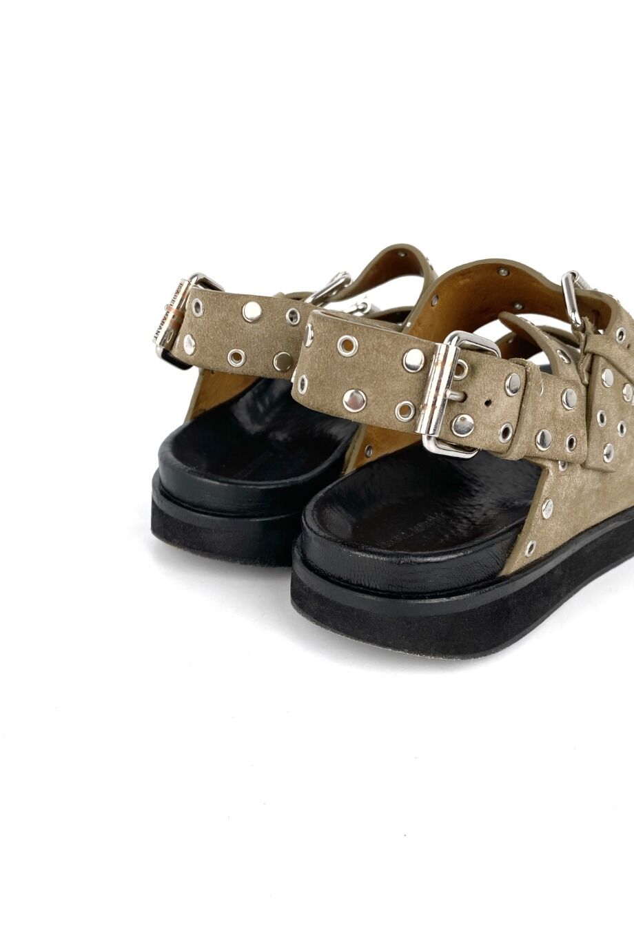 image 4 Сандалии бежевого цвета с клепками