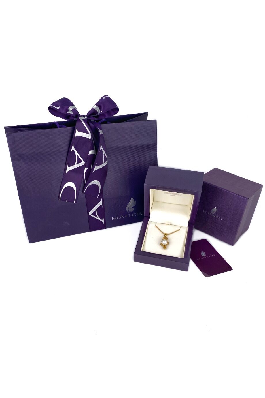 image 2 Золотой кулон на цепочке