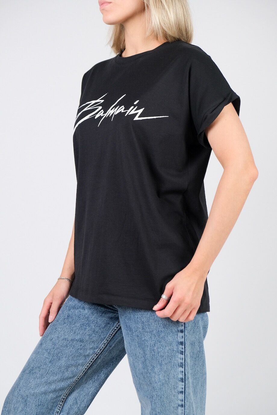 image 2 Футболка черного цвета с белой надписью-лого