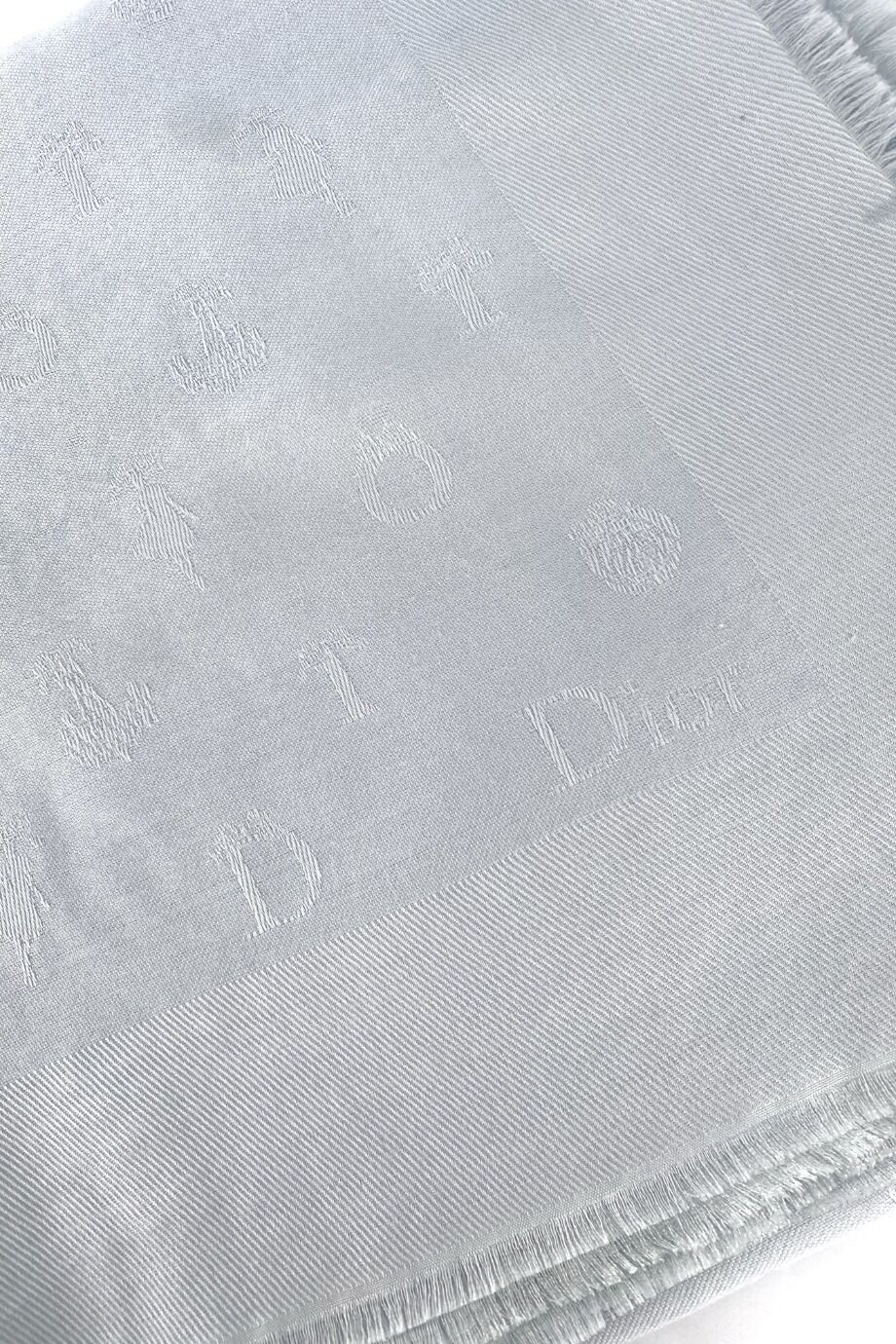 image 2 Шаль нежно-голубого цвета