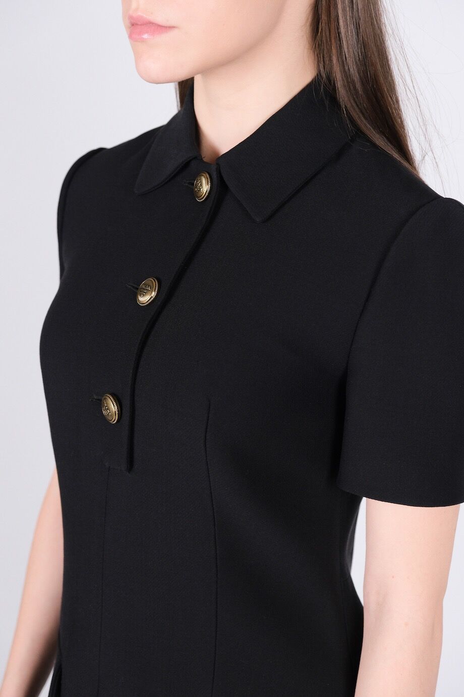 image 4 Платье черного цвета с металлическими пуговицами