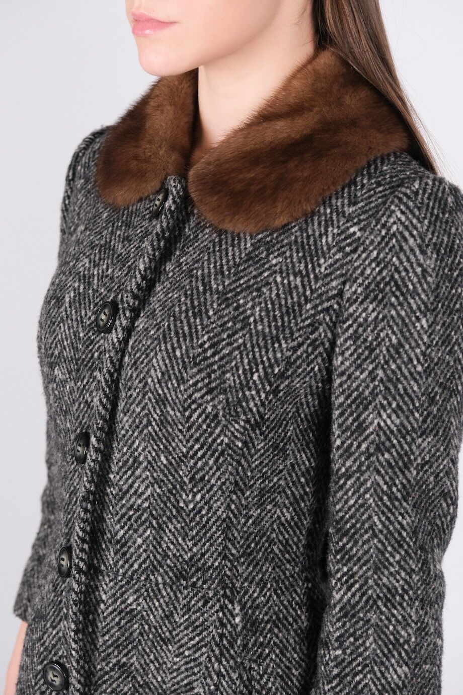 image 4 Пальто в елочку с меховым воротником