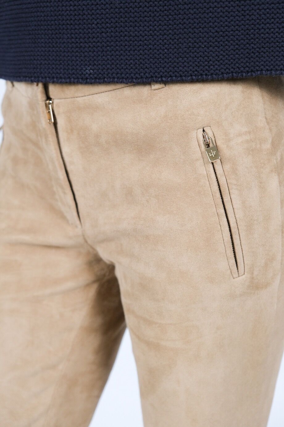 image 5 Замшевые брюки песочного цвета