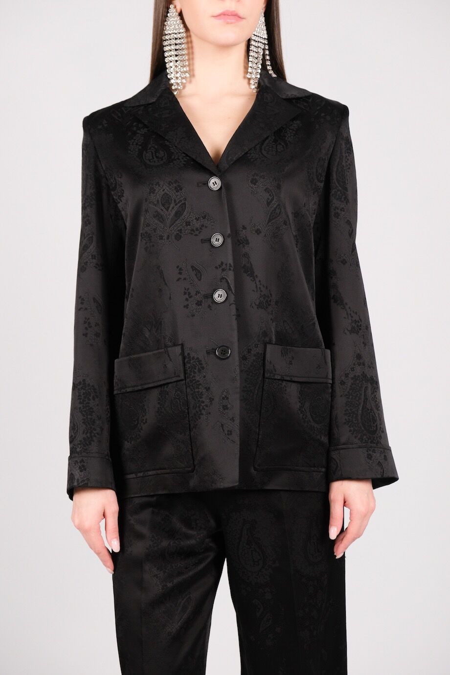 image 6 Брючный костюм черного цвета с набивным рисунком