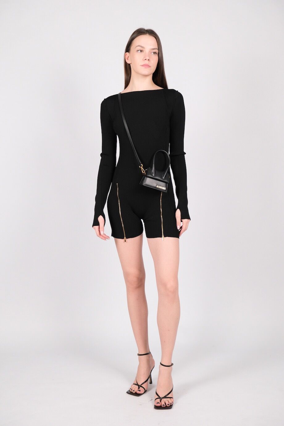 image 1 Комбинезон черного цвета в рубчик с вырезом на спине