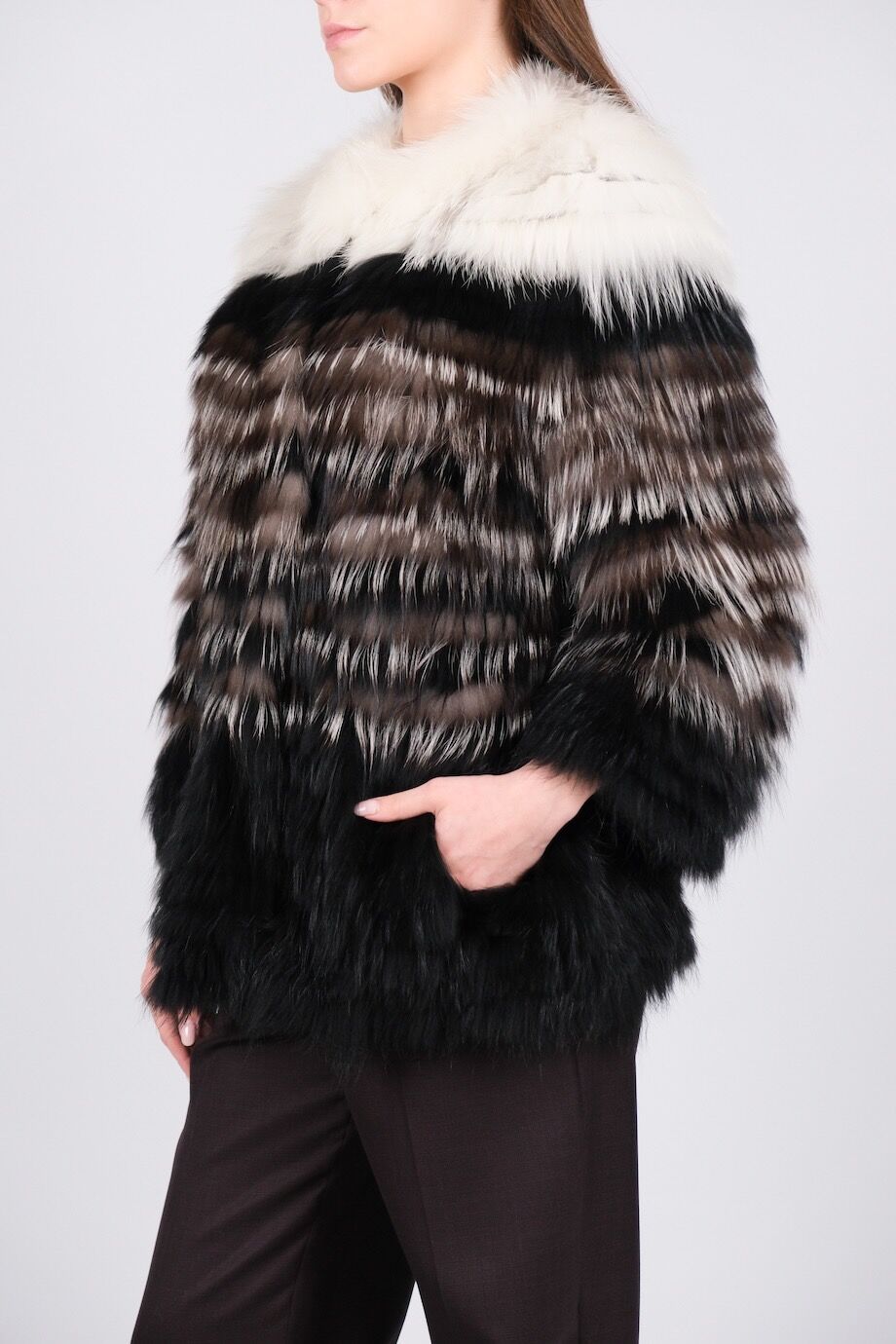 image 2 Вязаная шуба из меха лисы градиентной расцветки