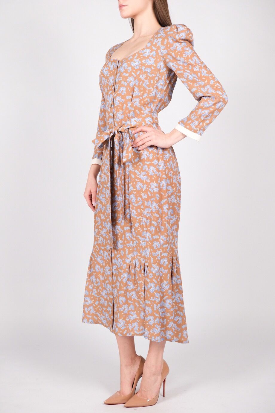 image 2 Шёлковое платье на пуговицах коричневого цвета с цветочным принтом