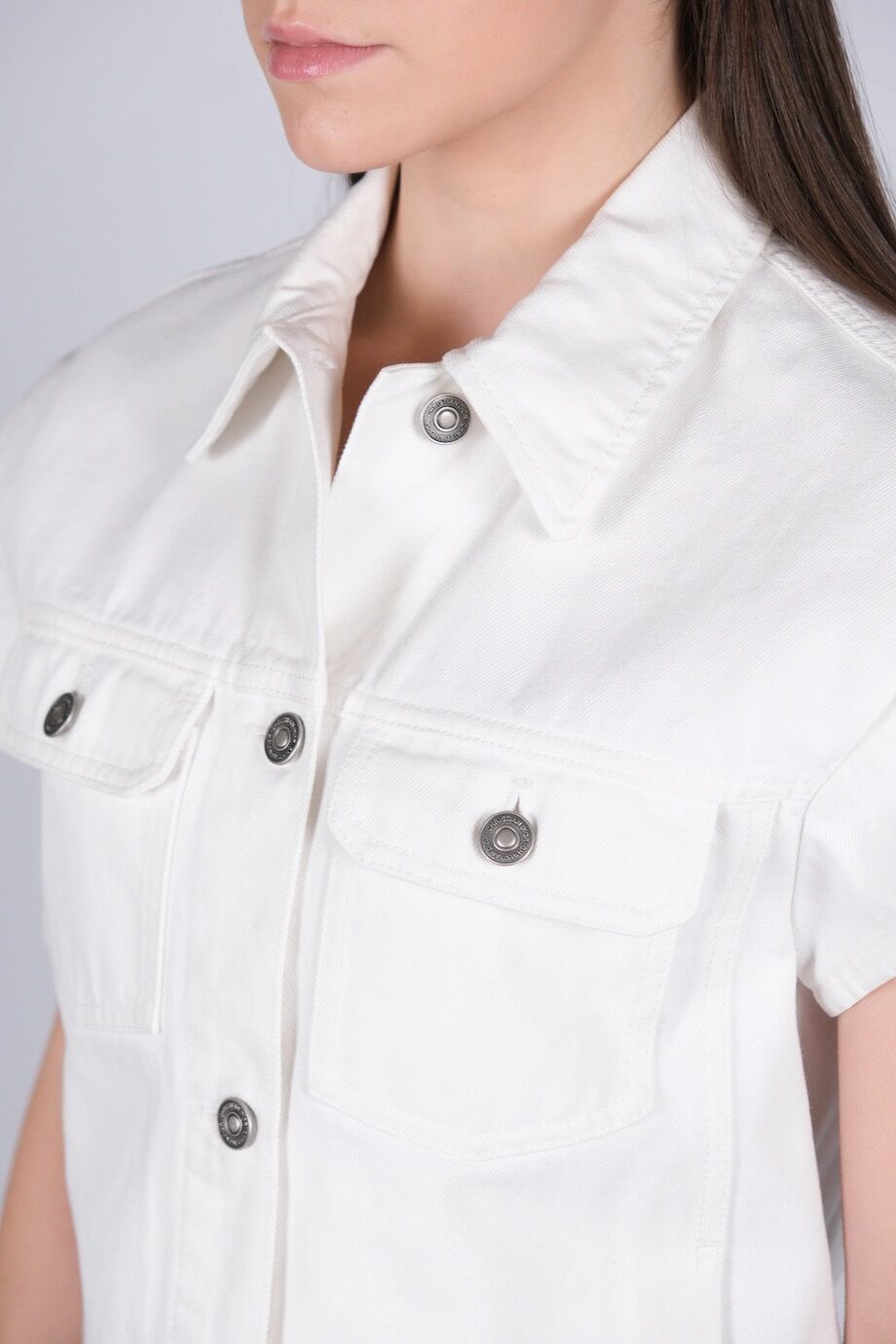 image 5 Джинсовый жилет белого цвета