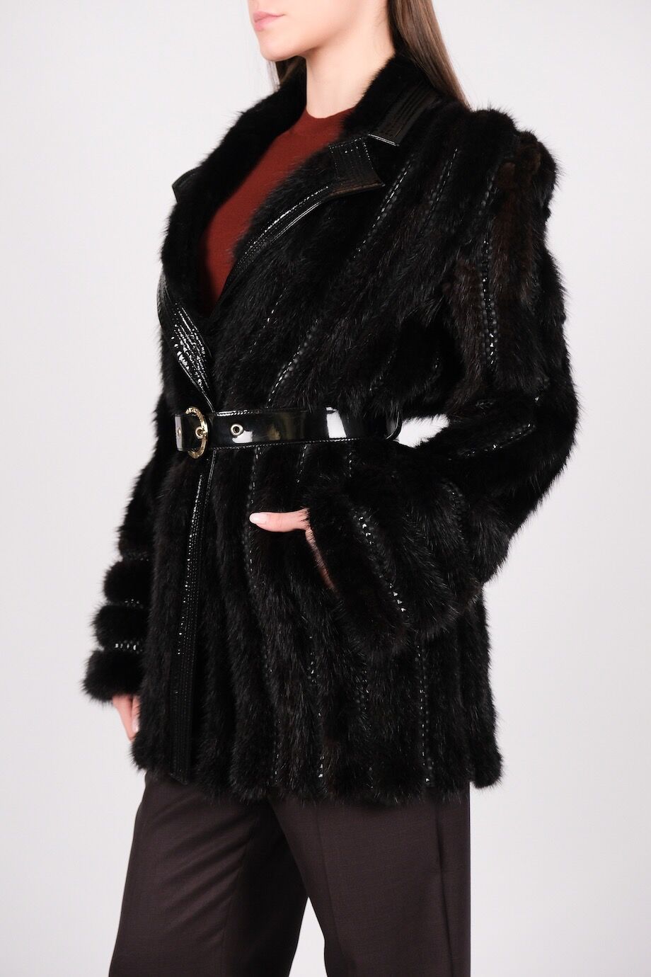 image 2 Шуба черного цвета со вставками из плетеной кожи
