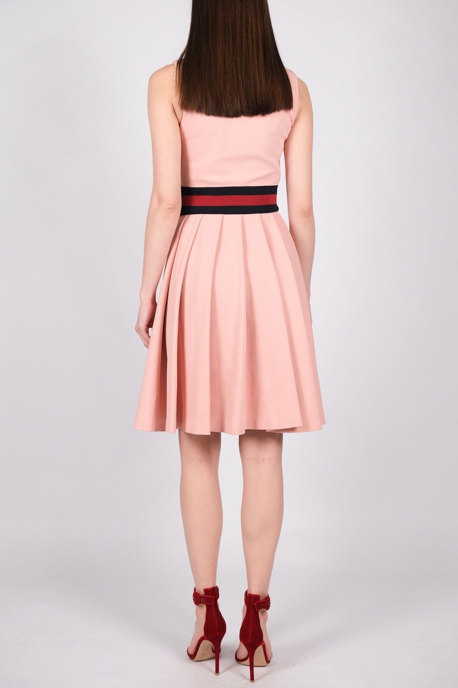 image 3 Платье розового цвета с резинкой на талии