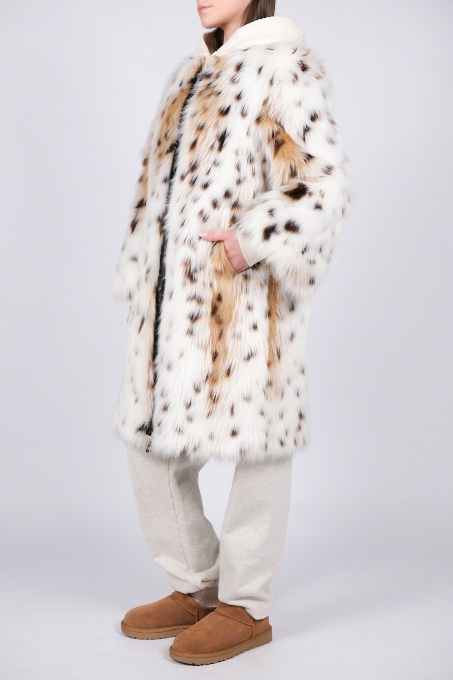 image 3 Шуба из искусственного меха с имитацией рыси