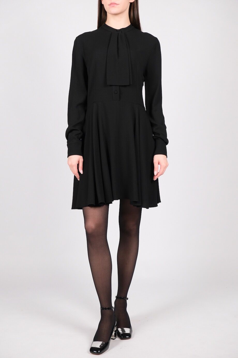 image 1 Платье черного цвета с длинным рукавом и декоративным галстуком