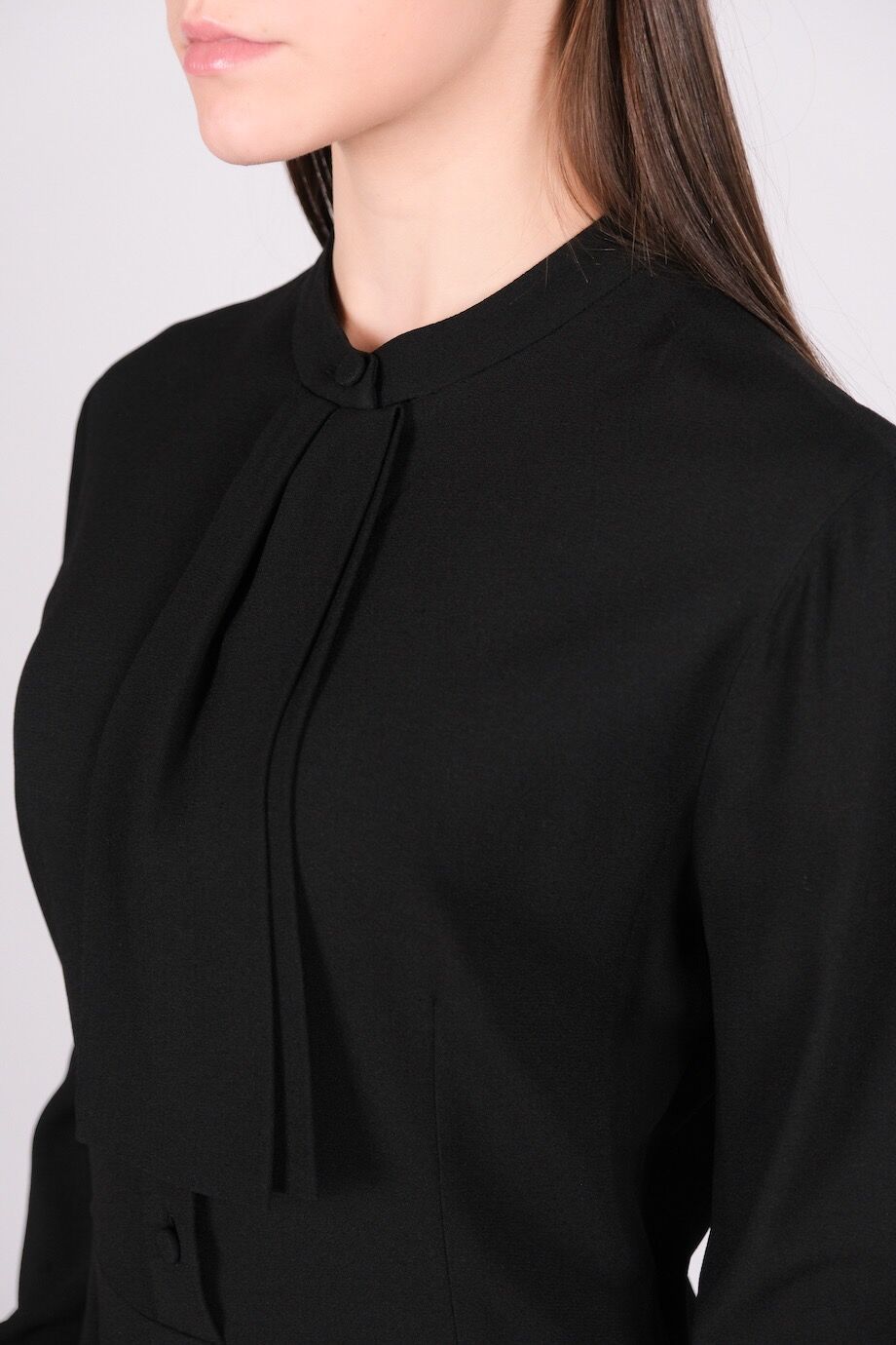 image 4 Платье черного цвета с длинным рукавом и декоративным галстуком