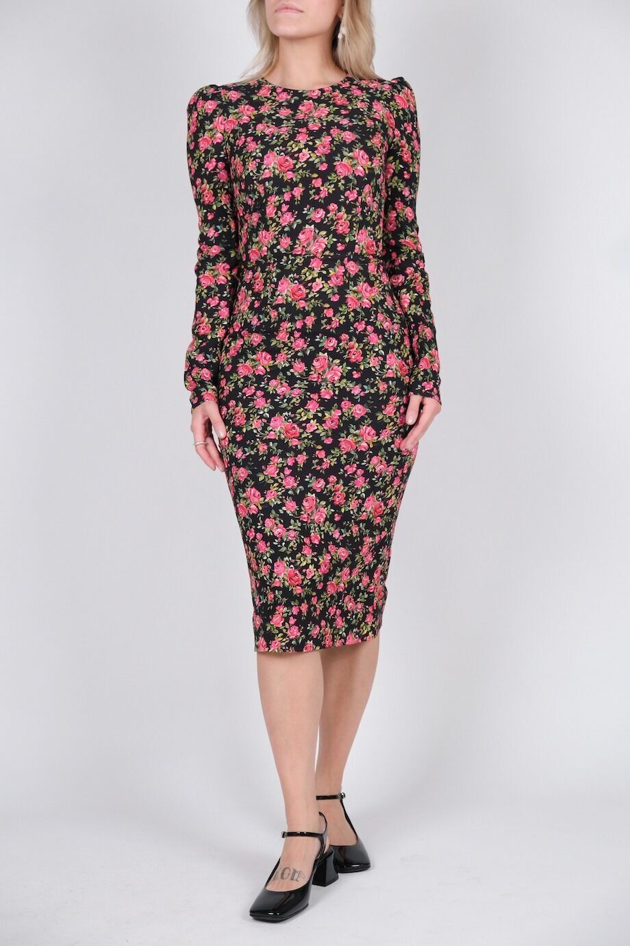 image 1 Платье черного цвета в мелкий цветочек