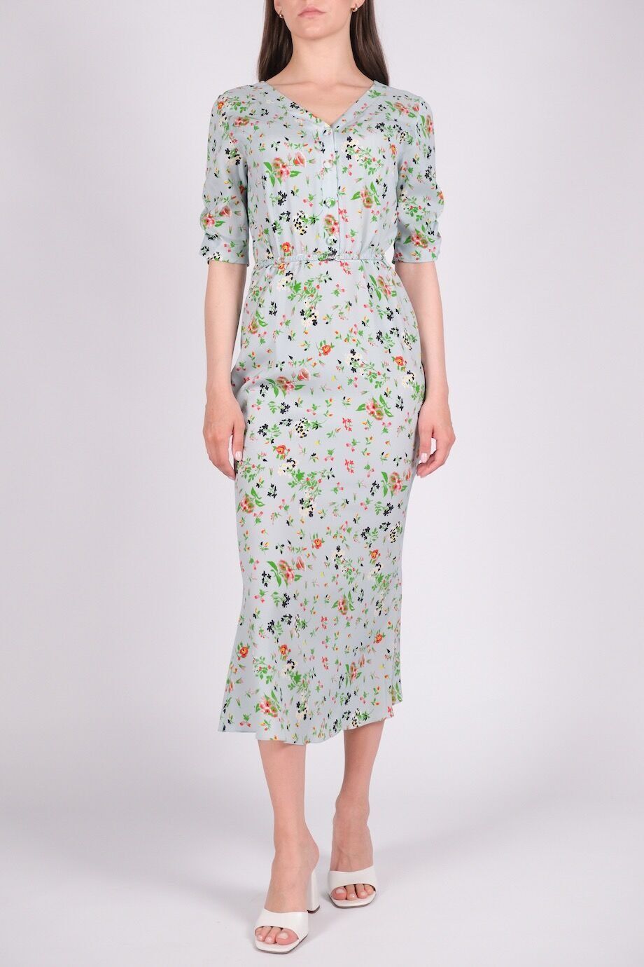 image 1 Шелковое платье голубого цвета в цветы