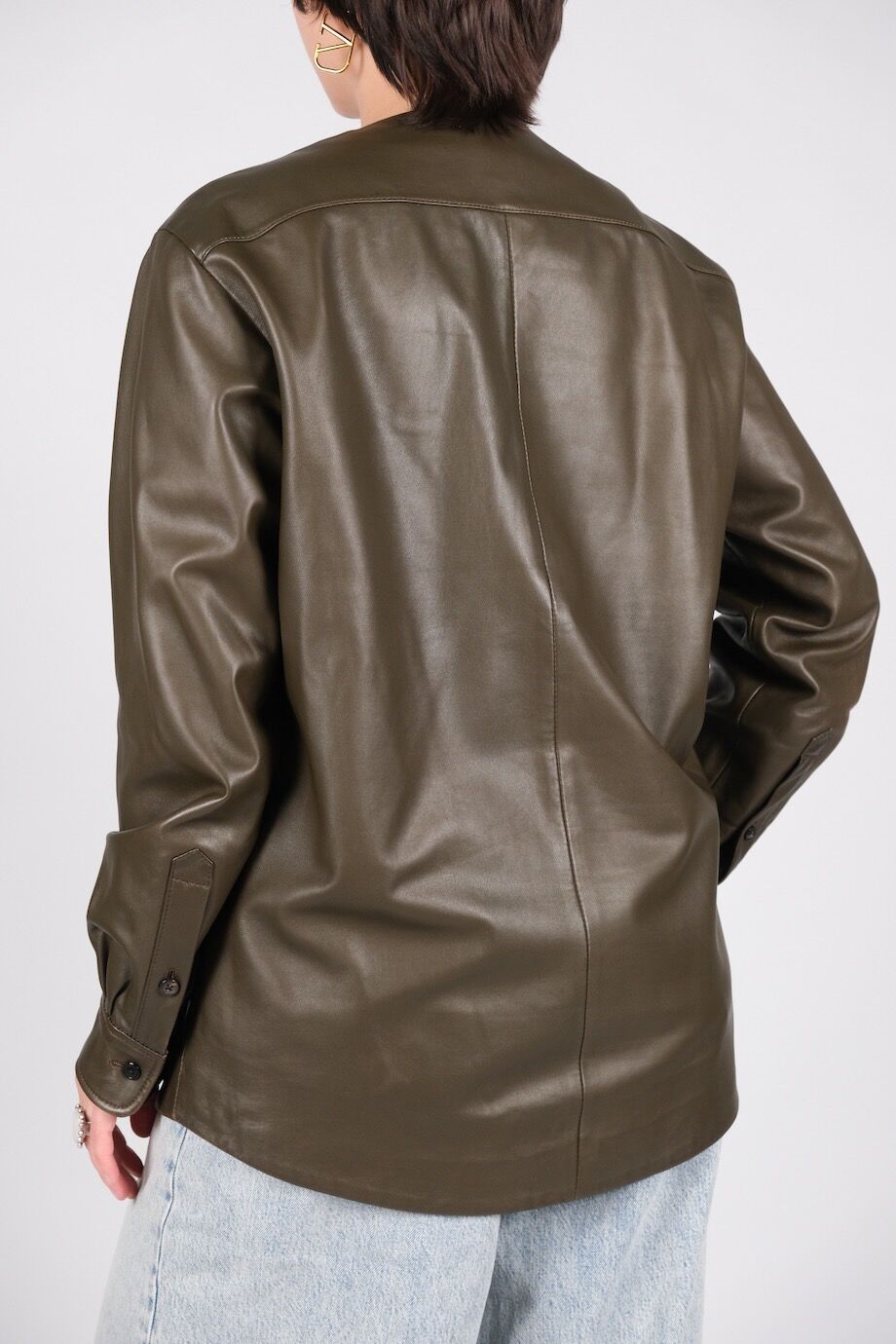 image 3 Кожаная блуза болотного цвета