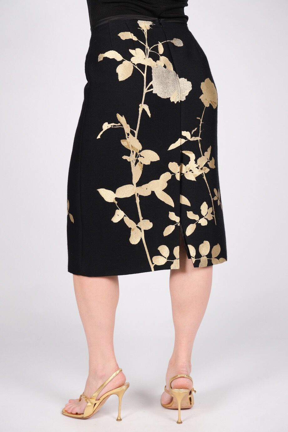 image 8 Юбка с цветочным принтом золотого цвета